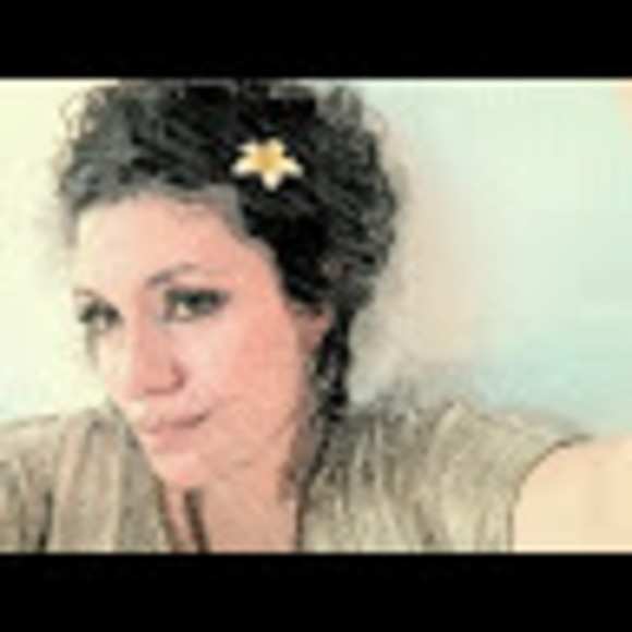 Meet your Posher, Daniela - Picture 1 of 1